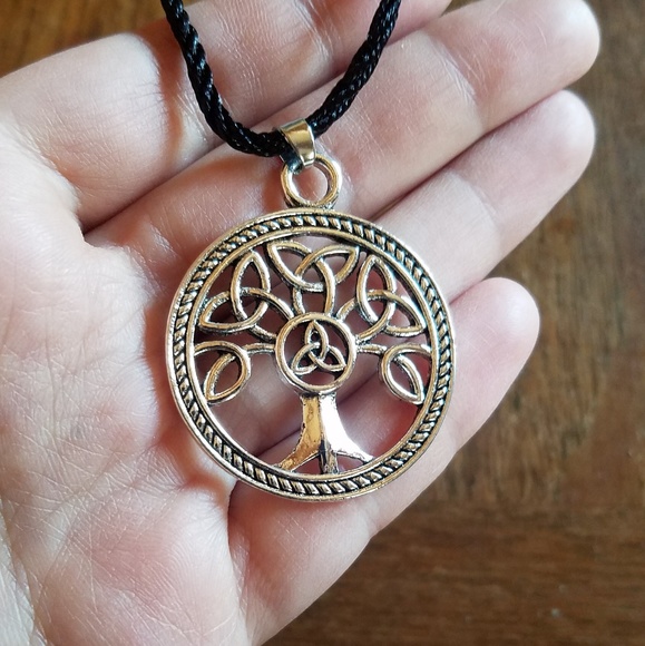 NWOT Celtic Tree of Life Necklace - Picture 4 of 7